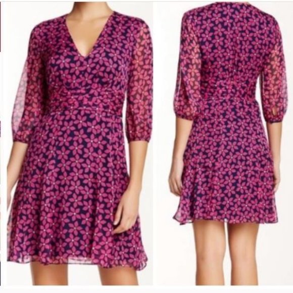 Diane Von Furstenberg Dresses & Skirts - Diane Von Furstenberg Silk Pink and Dark Navy Floral Aline Dress, Size 8